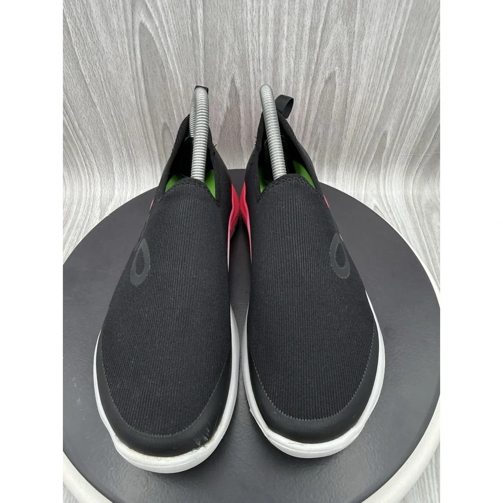 OOFOS OOmg Sport Low Womens Size 8.5 Black Pink Fade Recovery Slip On Shoes